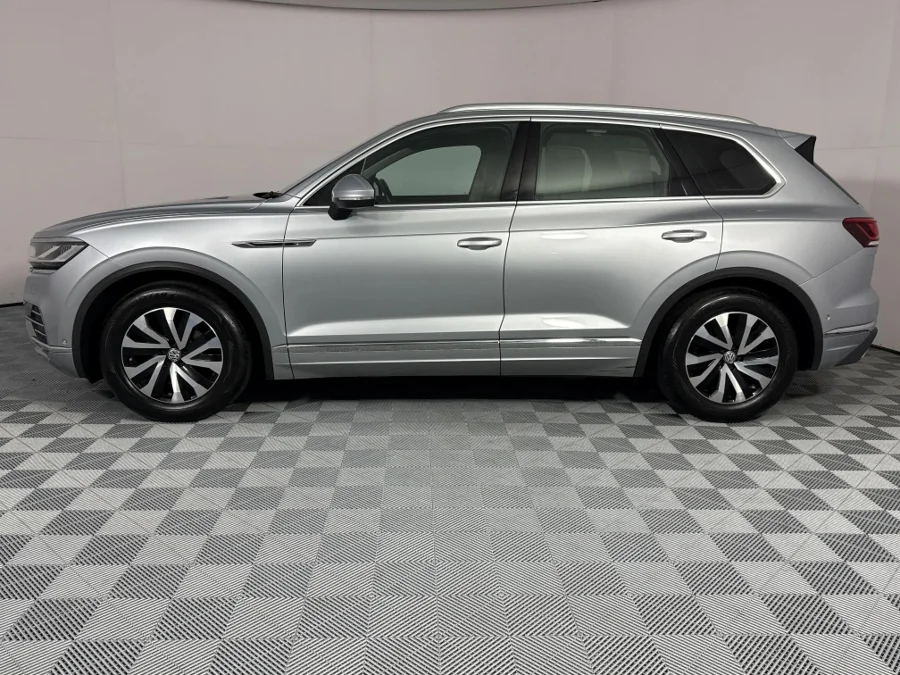 Used 2019 Volkswagen Touareg V6 TDI Executive R-Line - WeBuyCars Lansdowne Used 2019 Volkswagen Touareg V6 TDI Executive R-Line - WeBuyCars Lansdowne