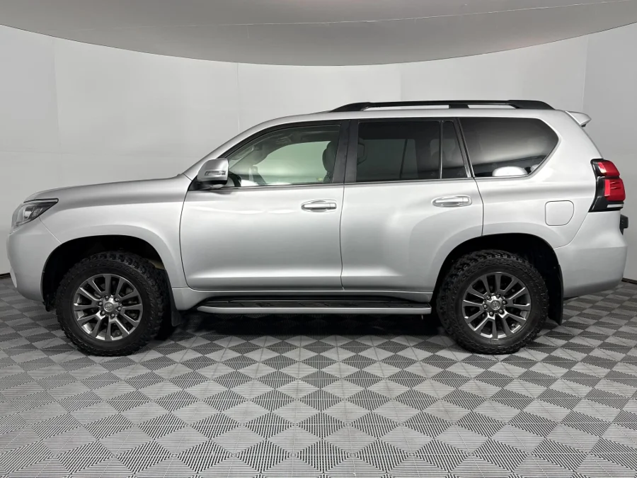 Used 2018 Toyota Land Cruiser Prado 4.0 VX-L - WeBuyCars Lansdowne