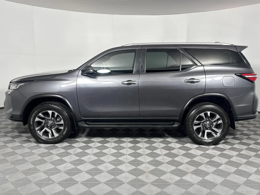 Used 2023 Toyota Fortuner 2.8GD-6 4x4 VX - WeBuyCars Lansdowne Used 2023 Toyota Fortuner 2.8GD-6 4x4 VX - WeBuyCars Lansdowne