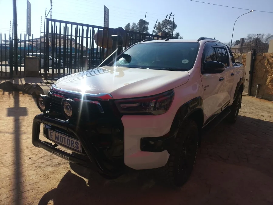 Used 2021 Toyota Hilux 2.4GD-6 double cab 4x4 Raider auto - E Motors Used 2021 Toyota Hilux 2.4GD-6 double cab 4x4 Raider auto - E Motors