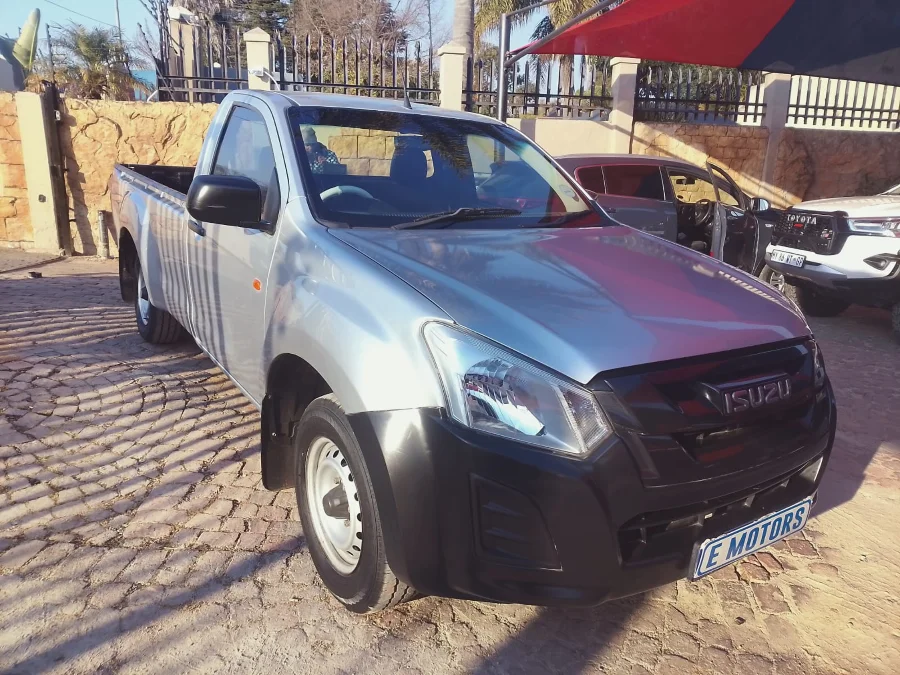 Used 2022 Isuzu D-Max 250 Fleetside chassis cab - E Motors Used 2022 Isuzu D-Max 250 Fleetside chassis cab - E Motors