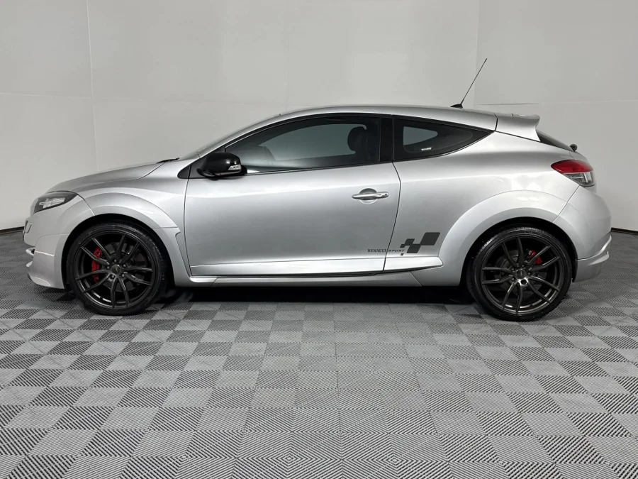Used 2015 Renault Megane RS 265 Sport - WeBuyCars The Dome Used 2015 Renault Megane RS 265 Sport - WeBuyCars The Dome