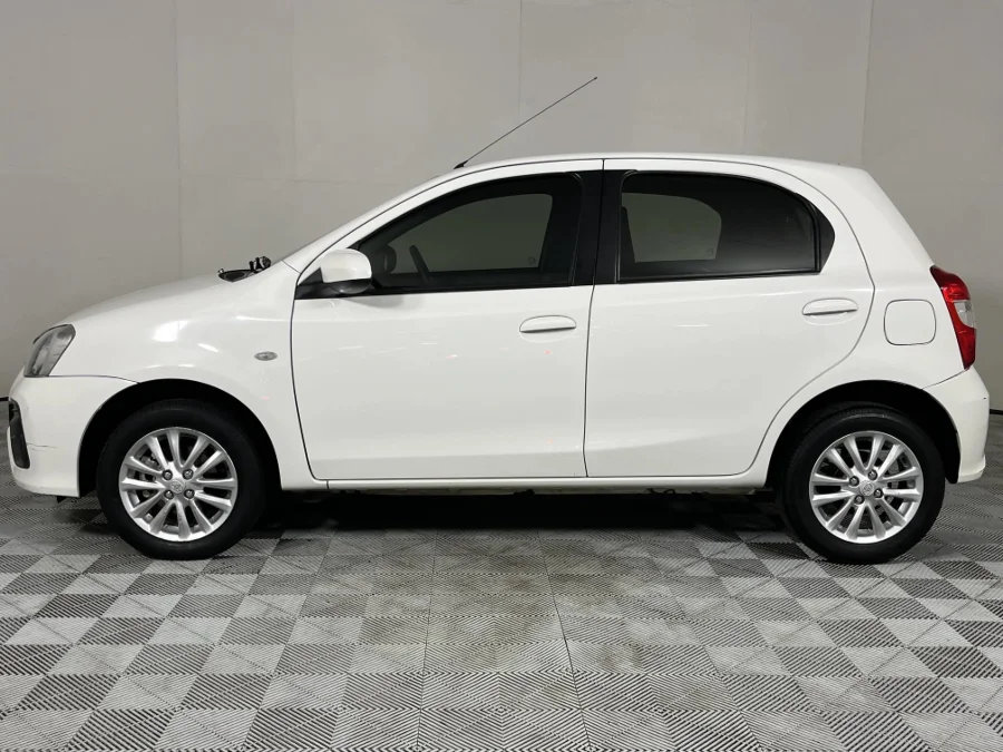 Used 2019 Toyota Etios hatch 1.5 Sprint - WeBuyCars The Dome Used 2019 Toyota Etios hatch 1.5 Sprint - WeBuyCars The Dome