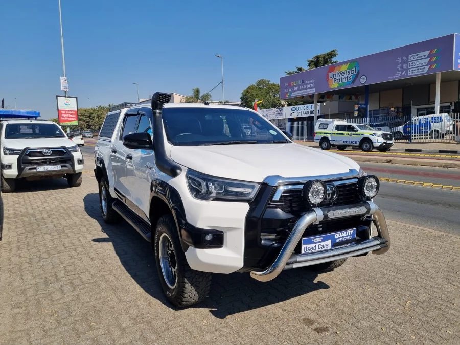 Used 2023 Toyota Hilux 2.4GD-6 double cab SRX auto - Carbase Auto Used 2023 Toyota Hilux 2.4GD-6 double cab SRX auto - Carbase Auto