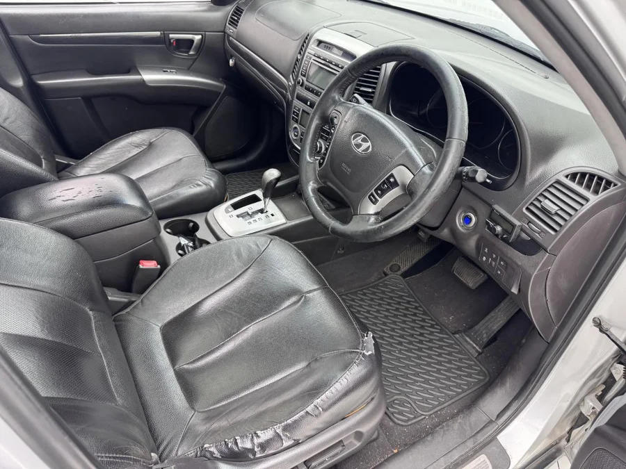 Used 2012 Hyundai Santa Fe 2.2CRDi 4WD Elite - EBK Auto Used 2012 Hyundai Santa Fe 2.2CRDi 4WD Elite - EBK Auto