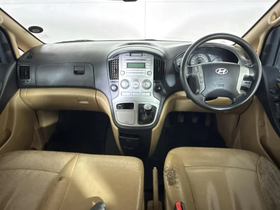 Used 2012 Hyundai H-1 2.4 bus Executive - WeBuyCars Midstream Used 2012 Hyundai H-1 2.4 bus Executive - WeBuyCars Midstream