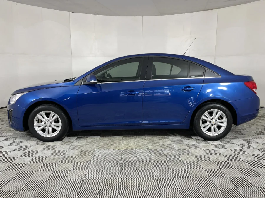 Used 2014 Chevrolet Cruze sedan 1.6 LS - WeBuyCars The Dome Used 2014 Chevrolet Cruze sedan 1.6 LS - WeBuyCars The Dome