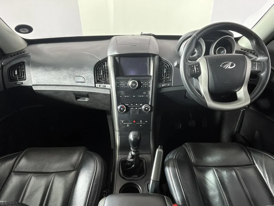 Used 2018 Mahindra XUV500 2.2CRDe W8 - WeBuyCars Rustenburg