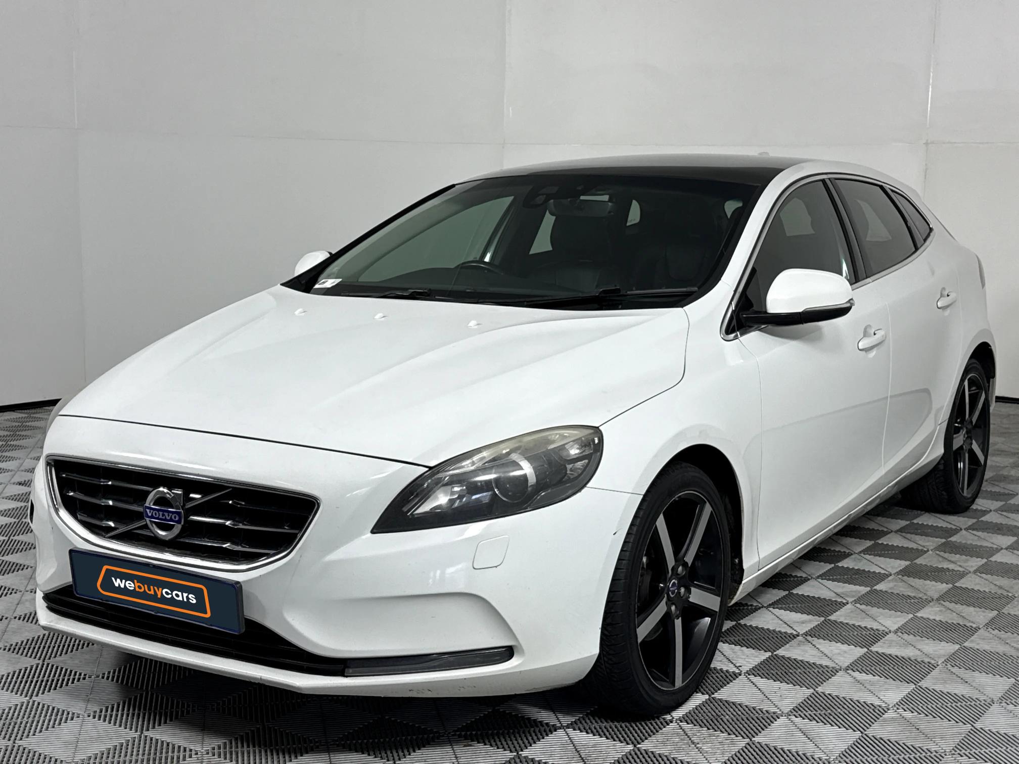 Used 2015 Volvo V40 D2 Excel
