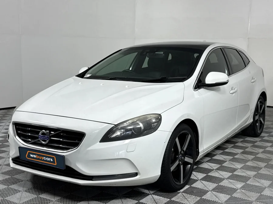 Used 2015 Volvo V40 D2 Excel - WeBuyCars The Dome Used 2015 Volvo V40 D2 Excel - WeBuyCars The Dome