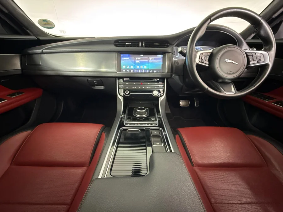 Used 2019 Jaguar XF 20d Chequered Flag - WeBuyCars Riverhorse Used 2019 Jaguar XF 20d Chequered Flag - WeBuyCars Riverhorse
