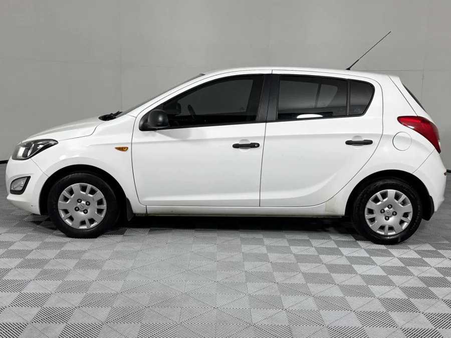 Used 2014 Hyundai i20 1.2 Motion - WeBuyCars Vereeniging Used 2014 Hyundai i20 1.2 Motion - WeBuyCars Vereeniging