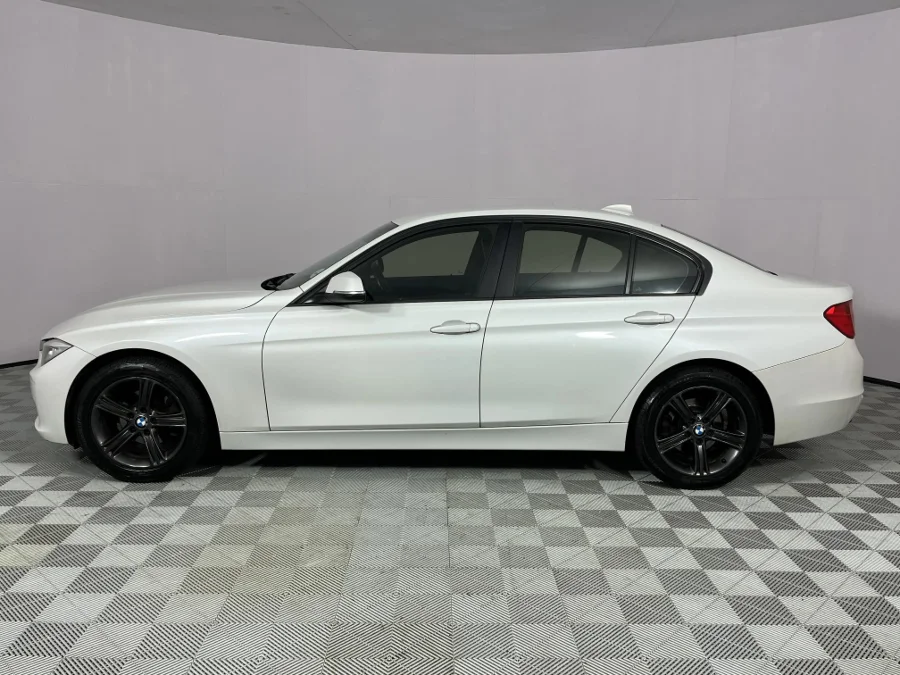 Used 2012 BMW 3 Series 320i sports-auto - WeBuyCars Gqeberha Used 2012 BMW 3 Series 320i sports-auto - WeBuyCars Gqeberha