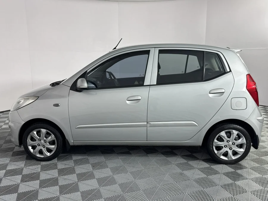 Used 2014 Hyundai i10 1.25 Fluid auto - WeBuyCars Brackenfell Cape Town Used 2014 Hyundai i10 1.25 Fluid auto - WeBuyCars Brackenfell Cape Town