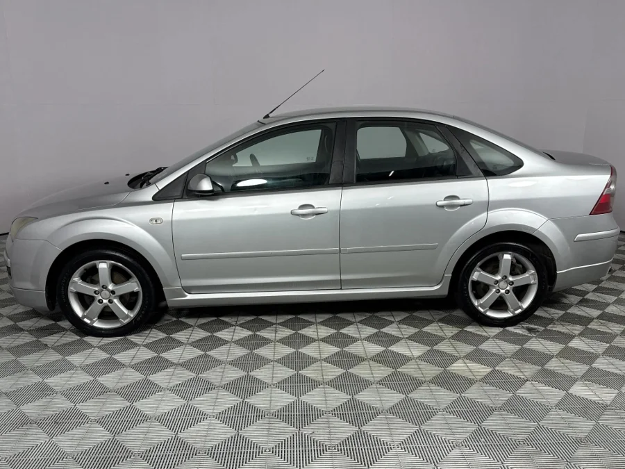 Used 2006 Ford Focus 2.0 4-door Trend - WeBuyCars Richmond Used 2006 Ford Focus 2.0 4-door Trend - WeBuyCars Richmond