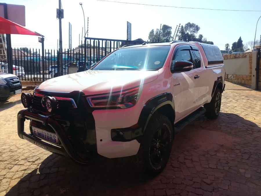 Used 2020 Toyota Hilux 2.4GD-6 Xtra cab Raider manual - E Motors Used 2020 Toyota Hilux 2.4GD-6 Xtra cab Raider manual - E Motors