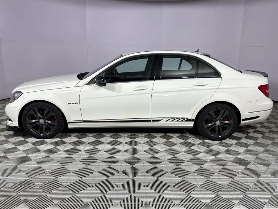 Used 2011 Mercedes-Benz C-Class C200 Elegance auto - WeBuyCars Durban Used 2011 Mercedes-Benz C-Class C200 Elegance auto - WeBuyCars Durban