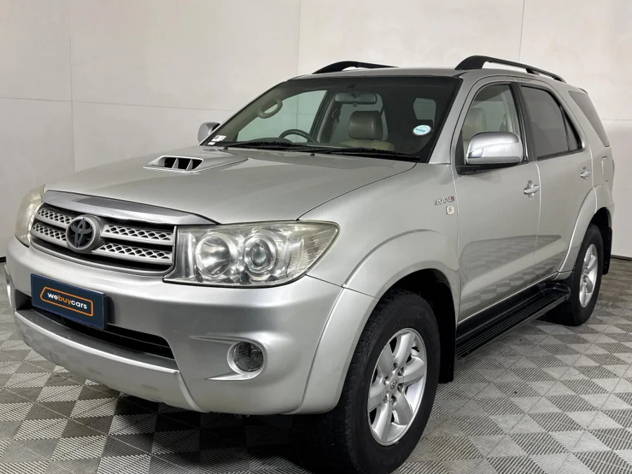 Used 2010 Toyota Fortuner 3.0D-4D auto - WeBuyCars JHB South Used 2010 Toyota Fortuner 3.0D-4D auto - WeBuyCars JHB South