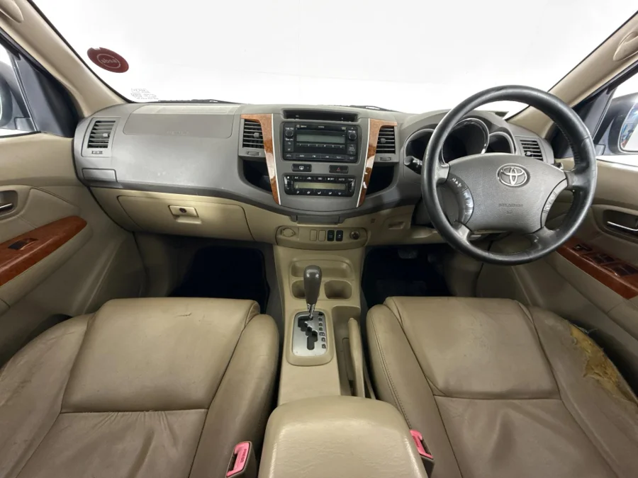 Used 2010 Toyota Fortuner 3.0D-4D auto - WeBuyCars JHB South Used 2010 Toyota Fortuner 3.0D-4D auto - WeBuyCars JHB South
