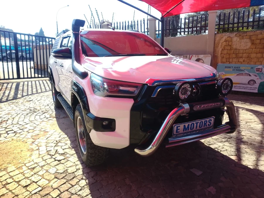 Used 2023 Toyota Hilux 2.4GD-6 double cab Raider manual - E Motors Used 2023 Toyota Hilux 2.4GD-6 double cab Raider manual - E Motors
