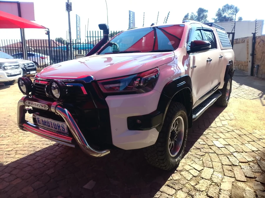 Used 2023 Toyota Hilux 2.4GD-6 double cab Raider manual - E Motors Used 2023 Toyota Hilux 2.4GD-6 double cab Raider manual - E Motors