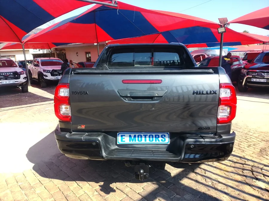 Preloaded Image 16