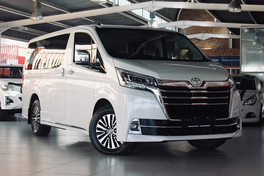 Used 2024 Toyota Quantum 2.8 LWB bus 6-seater VX Premium - Midcity Motors Klerksdorp Used 2024 Toyota Quantum 2.8 LWB bus 6-seater VX Premium - Midcity Motors Klerksdorp