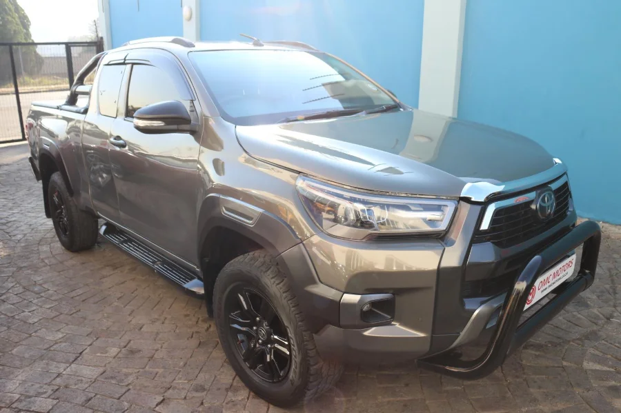 Used 2021 Toyota Hilux 2.4GD-6 Xtra cab Raider manual - OMC Motors Used 2021 Toyota Hilux 2.4GD-6 Xtra cab Raider manual - OMC Motors