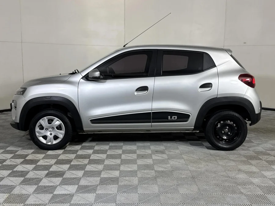 Used 2023 Renault Kwid 1.0 Zen auto - WeBuyCars Midstream