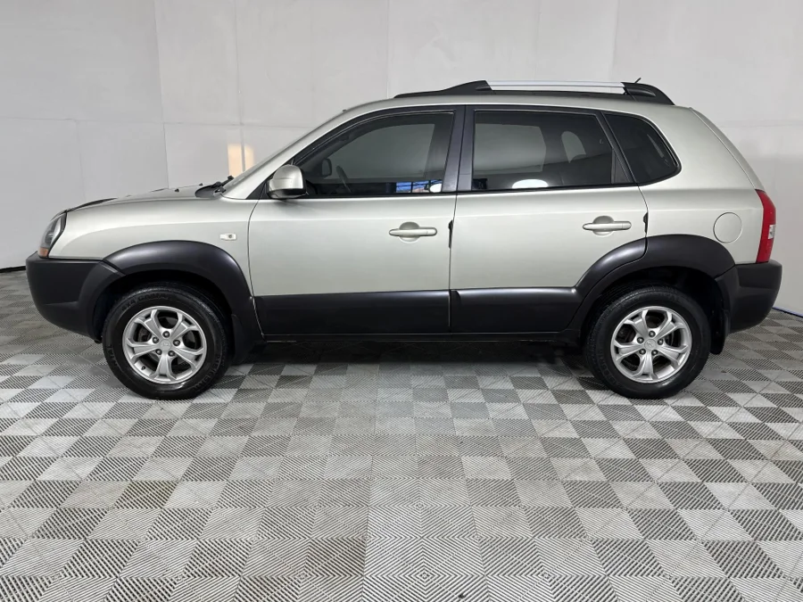 Used 2009 Hyundai Tucson 2.7 V6 GLS 4x4 - WeBuyCars George Used 2009 Hyundai Tucson 2.7 V6 GLS 4x4 - WeBuyCars George