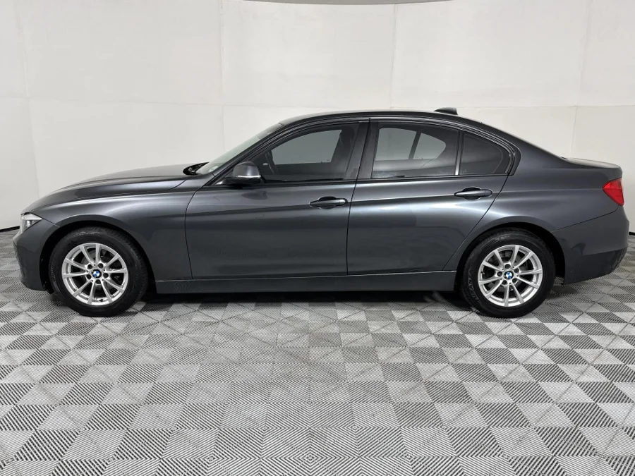 Used 2013 BMW 3 Series 320i - WeBuyCars The Dome Used 2013 BMW 3 Series 320i - WeBuyCars The Dome