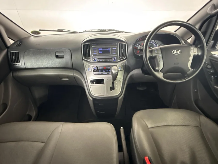 Used 2017 Hyundai H-1 2.5VGTi bus Elite 9-seater - WeBuyCars JHB South Used 2017 Hyundai H-1 2.5VGTi bus Elite 9-seater - WeBuyCars JHB South