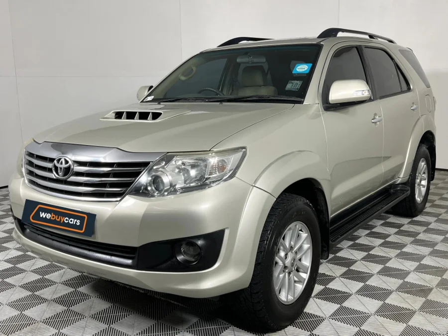 Used 2012 Toyota Fortuner 2.5D-4D - WeBuyCars JHB South Used 2012 Toyota Fortuner 2.5D-4D - WeBuyCars JHB South