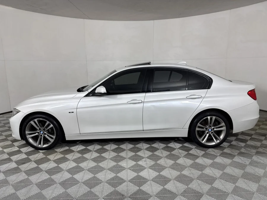 Used 2015 BMW 3 Series 320i Sport auto - WeBuyCars JHB South Used 2015 BMW 3 Series 320i Sport auto - WeBuyCars JHB South