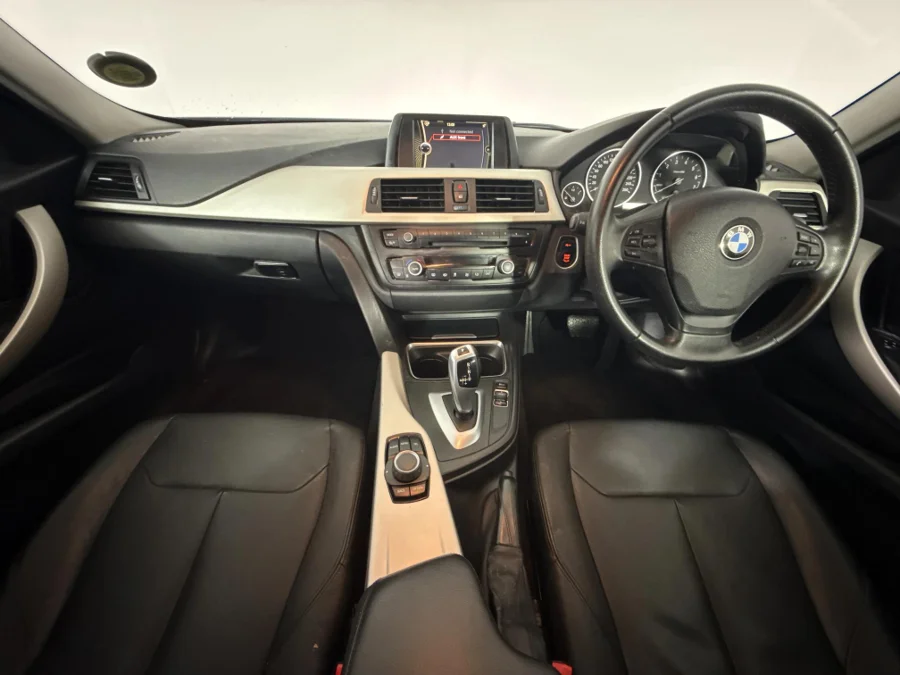 Used 2014 BMW 3 Series 320i sports-auto - WeBuyCars Lansdowne Used 2014 BMW 3 Series 320i sports-auto - WeBuyCars Lansdowne
