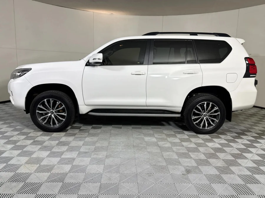Used 2023 Toyota Land Cruiser Prado 2.8GD VX-L - WeBuyCars Midstream