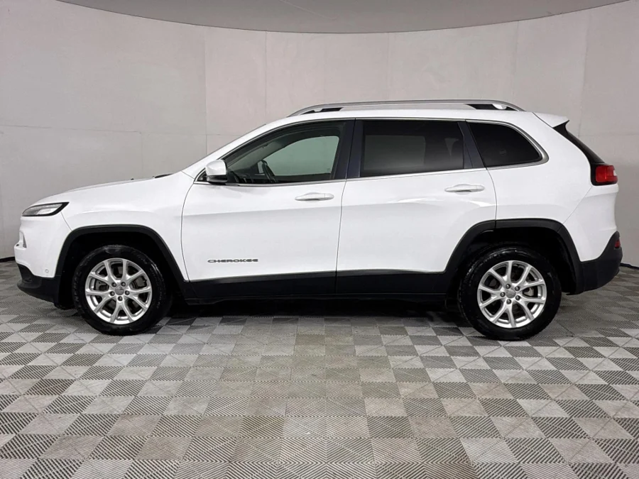 Used 2018 Jeep Cherokee 2.4L Longitude - WeBuyCars George