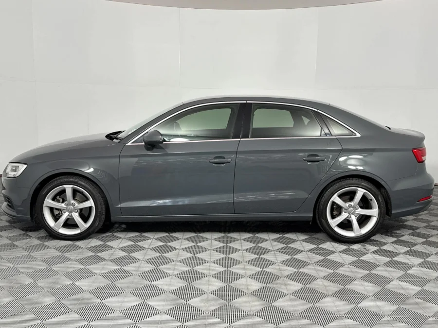 Used 2017 Audi A3 sedan 40TFSI Black Edition - WeBuyCars Lansdowne Used 2017 Audi A3 sedan 40TFSI Black Edition - WeBuyCars Lansdowne