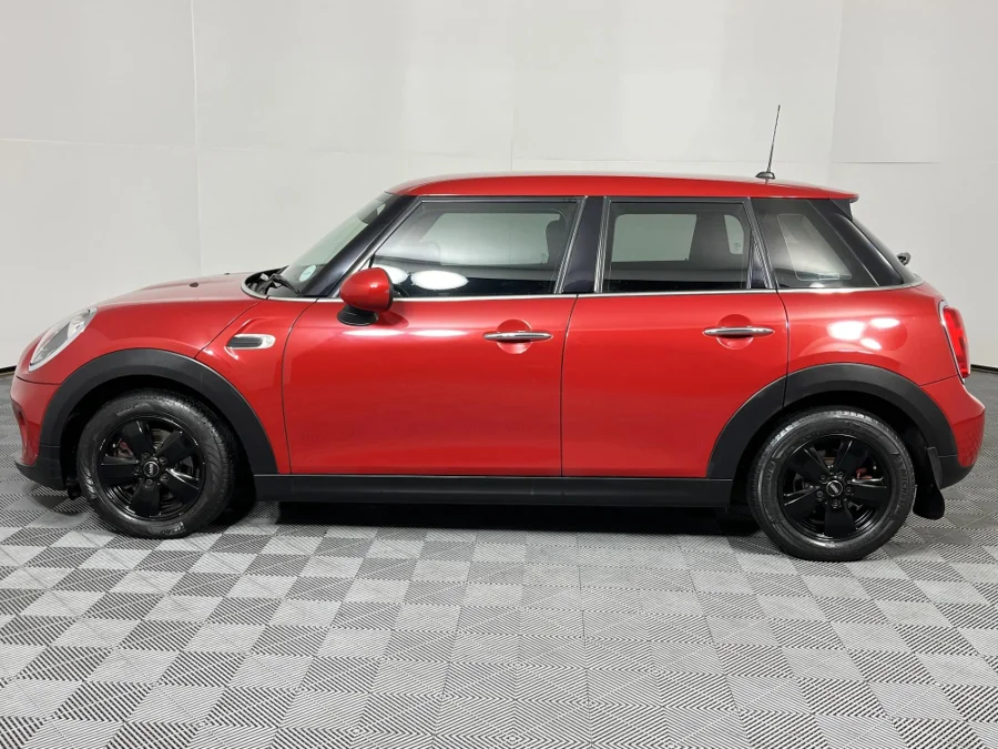 Used 2015 MINI Hatch One Hatch 5-door - WeBuyCars Montana Used 2015 MINI Hatch One Hatch 5-door - WeBuyCars Montana