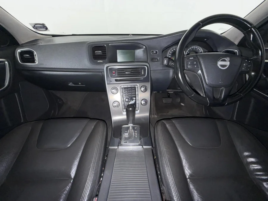 Used 2011 Volvo V60 T4 Powershift - WeBuyCars Durban Used 2011 Volvo V60 T4 Powershift - WeBuyCars Durban