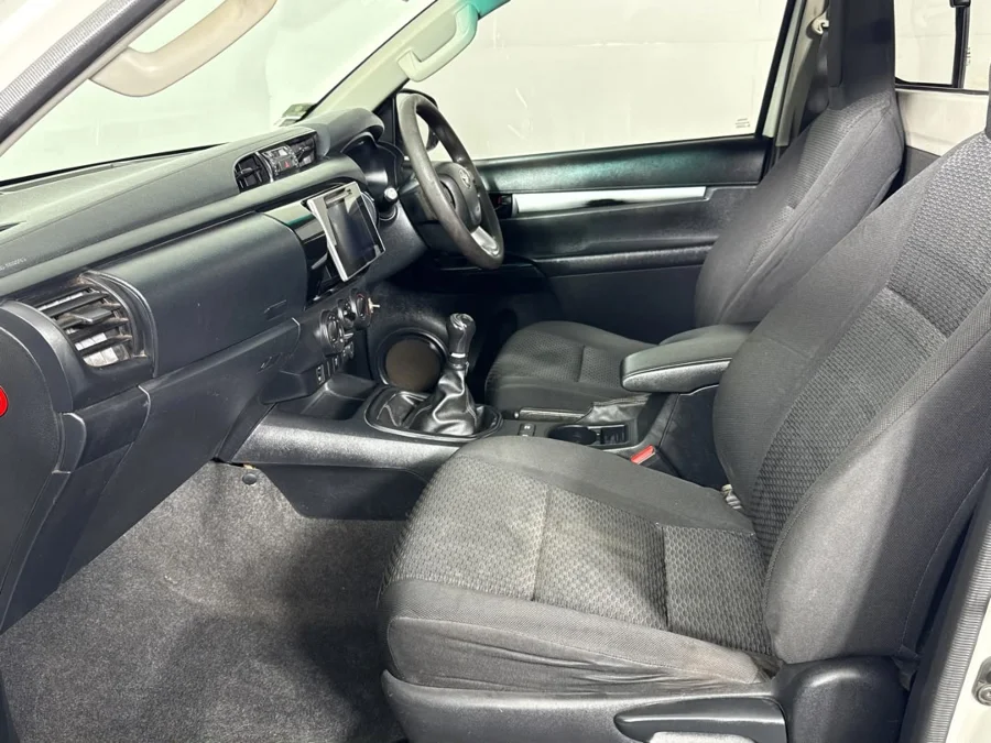 Used 2023 Toyota Hilux 2.8GD-6 double cab 4x4 Raider - Private Seller Used 2023 Toyota Hilux 2.8GD-6 double cab 4x4 Raider - Private Seller