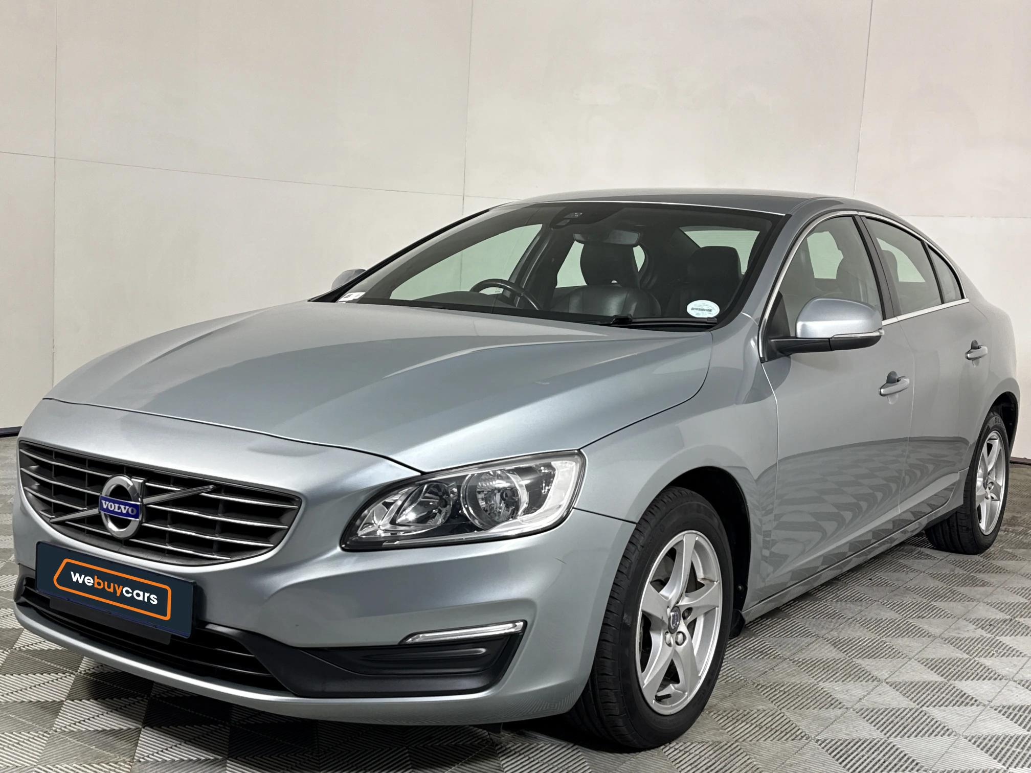 Used 2015 Volvo S60 T3 Momentum auto
