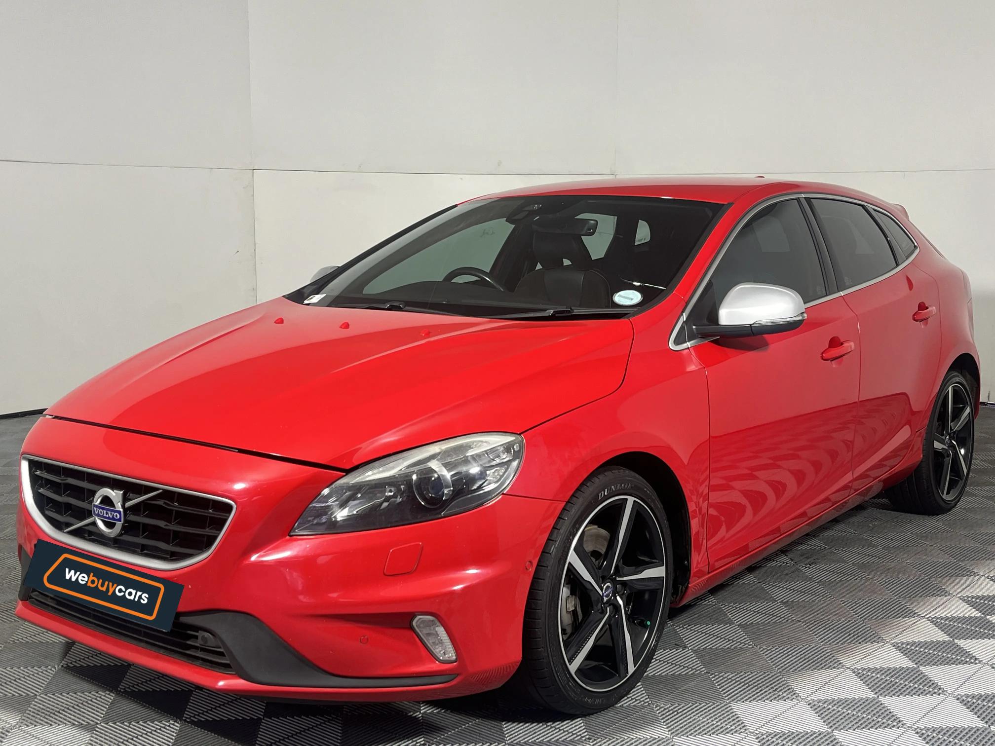 Used 2015 Volvo V40 T3 R-Design auto