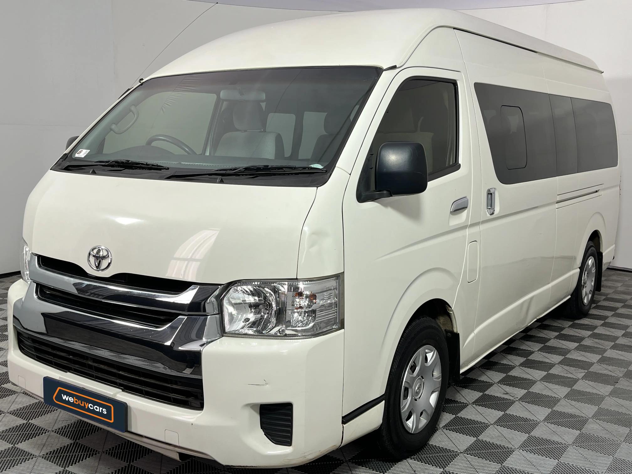 Used 2021 Toyota Quantum 2.5D-4D GL 14-seater bus