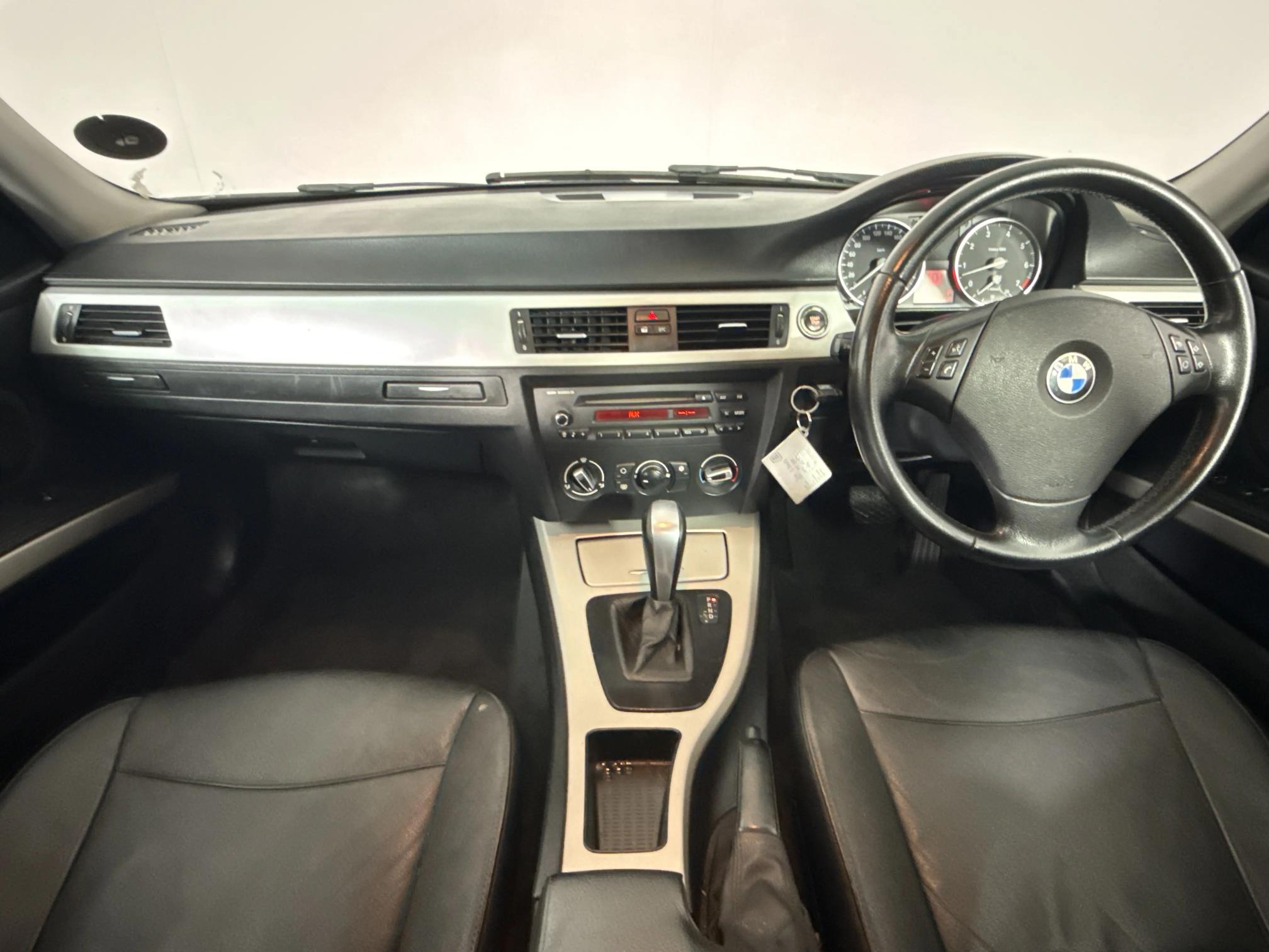 Used 2010 BMW 3 Series 320i auto