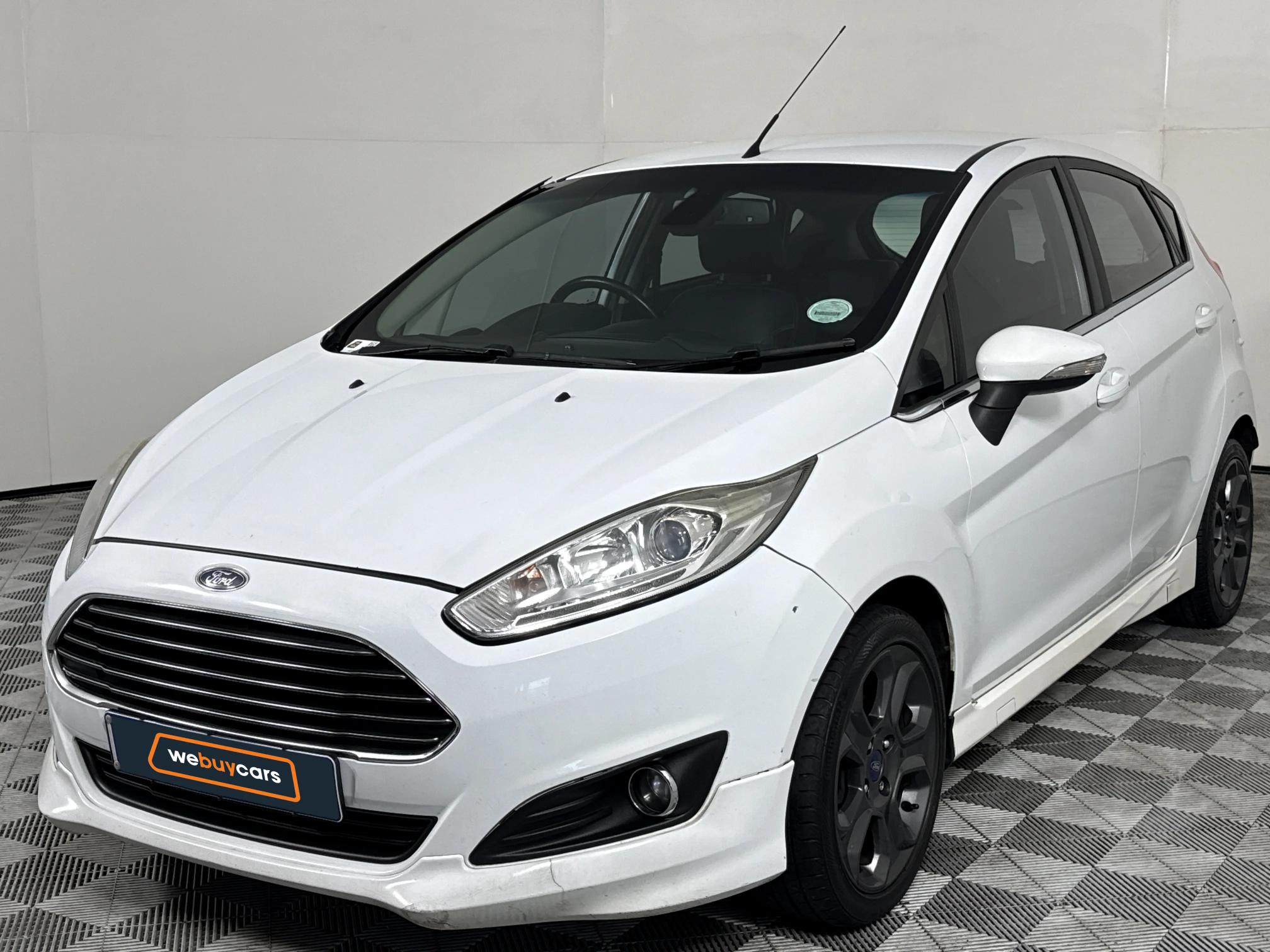 Used 2017 Ford Fiesta 5-door 1.0T Titanium auto