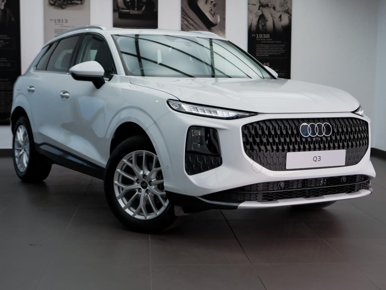 New 2026 Audi Q3 TFSI Advanced