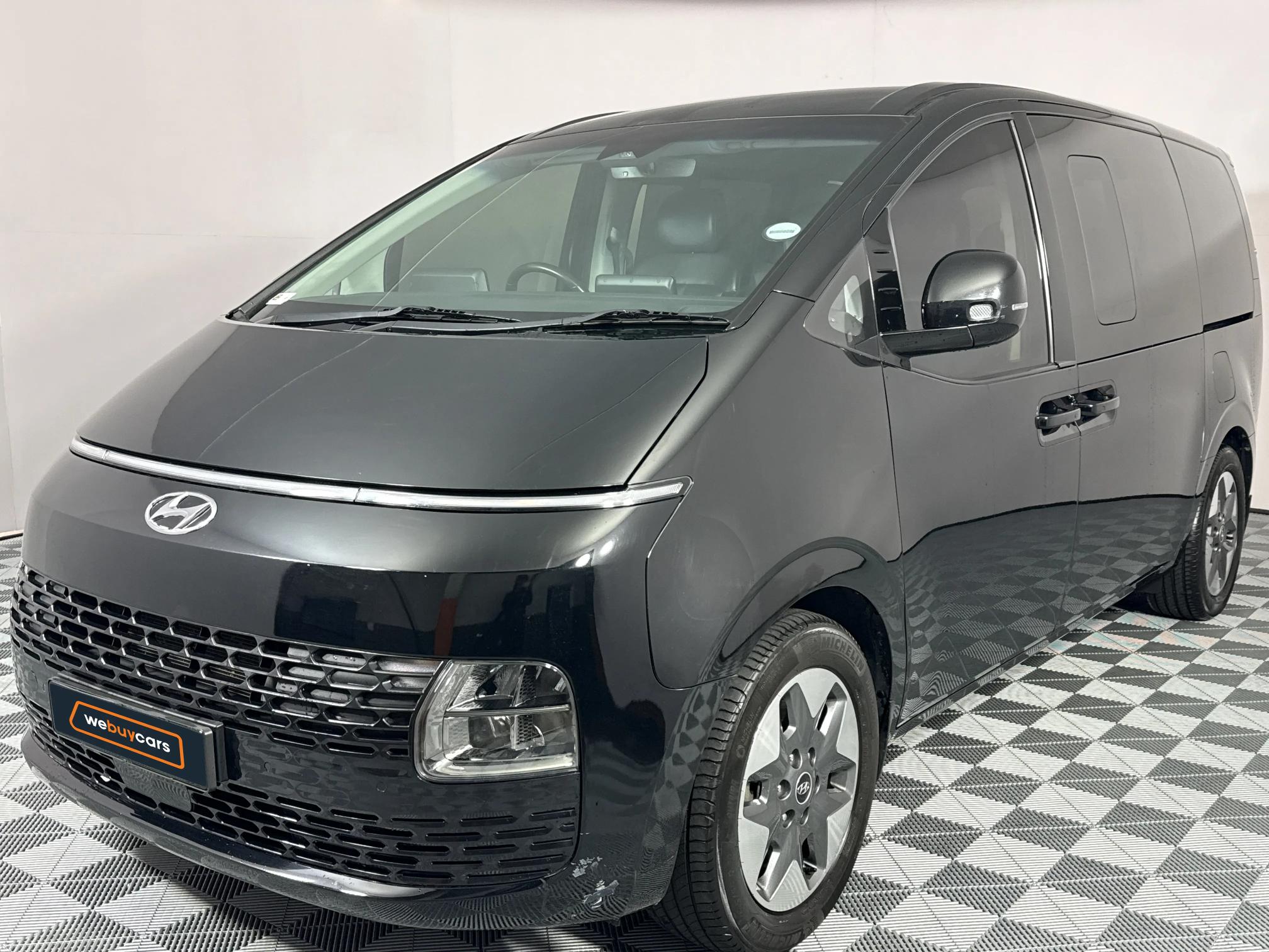 Used 2021 Hyundai Staria 2.2D Elite