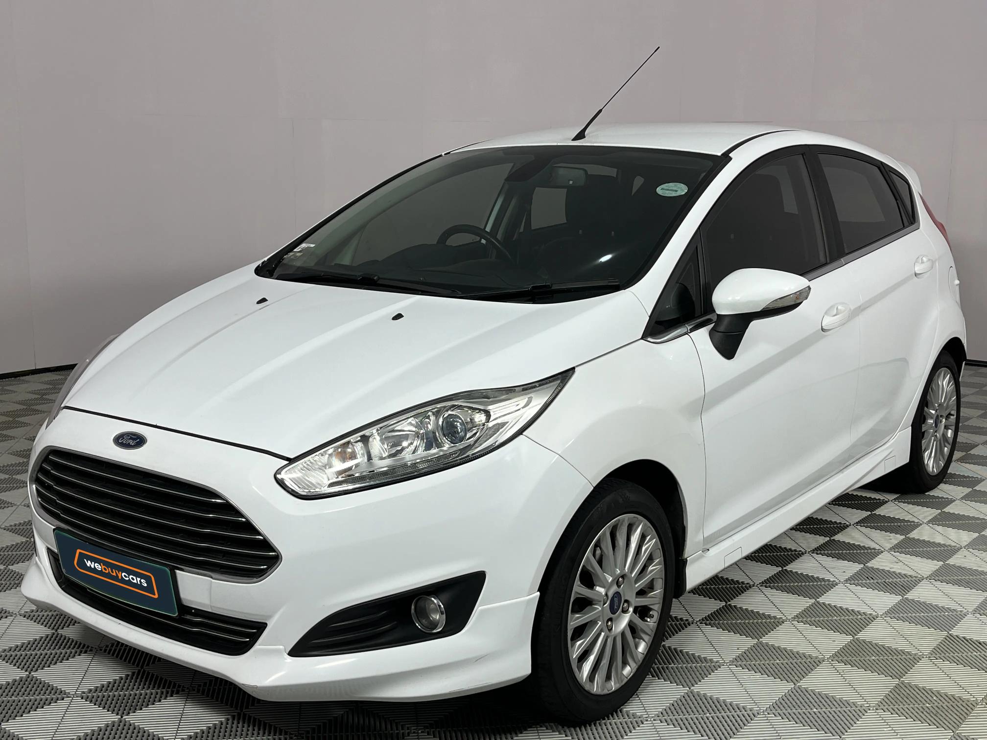 Used 2018 Ford Fiesta 5-door 1.0T Titanium