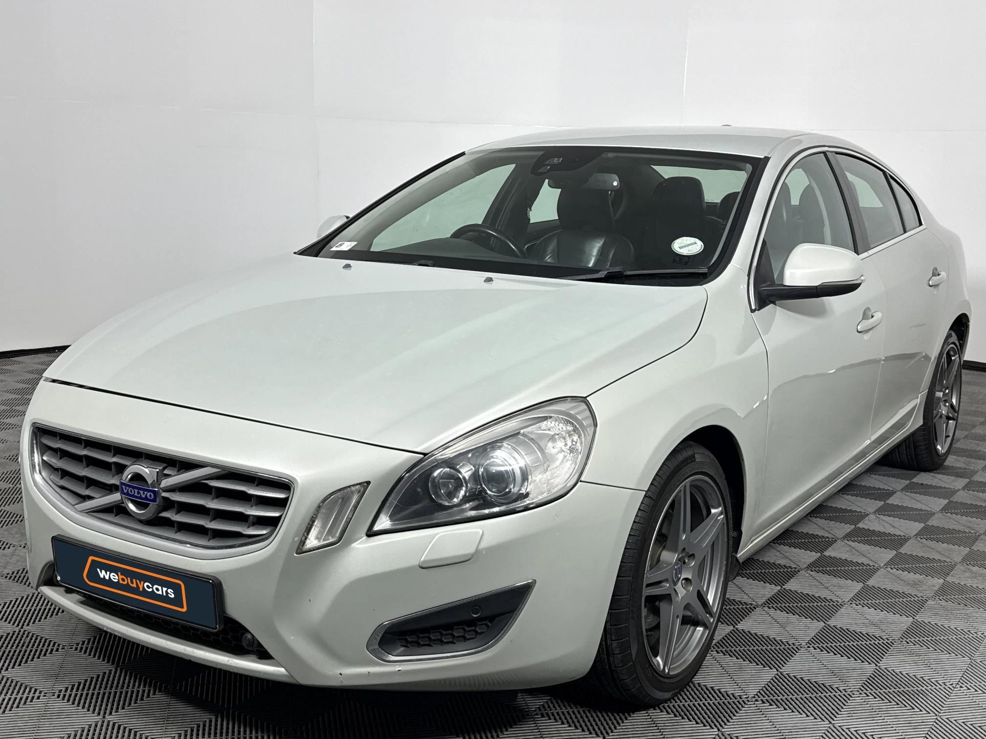 Used 2014 Volvo S60 T5 Excel auto